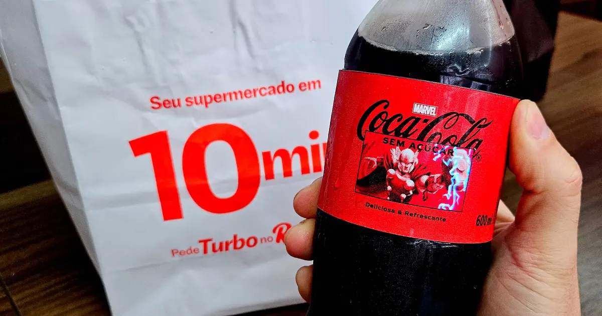 Coca-Cola e Rappi fazem ação e lançam garrafa do Thor de 600mL que acende!