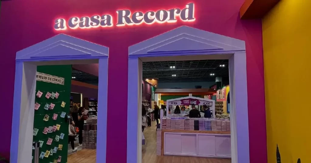 Casa-Record-reune-autores-nacionais-na-Bienal-do-Livro-Rio-2025-1-cabanageek