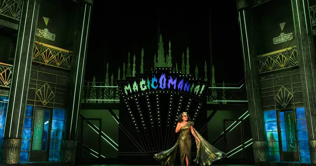 Gloria Groove estreia em Wicked como Madame Morrible