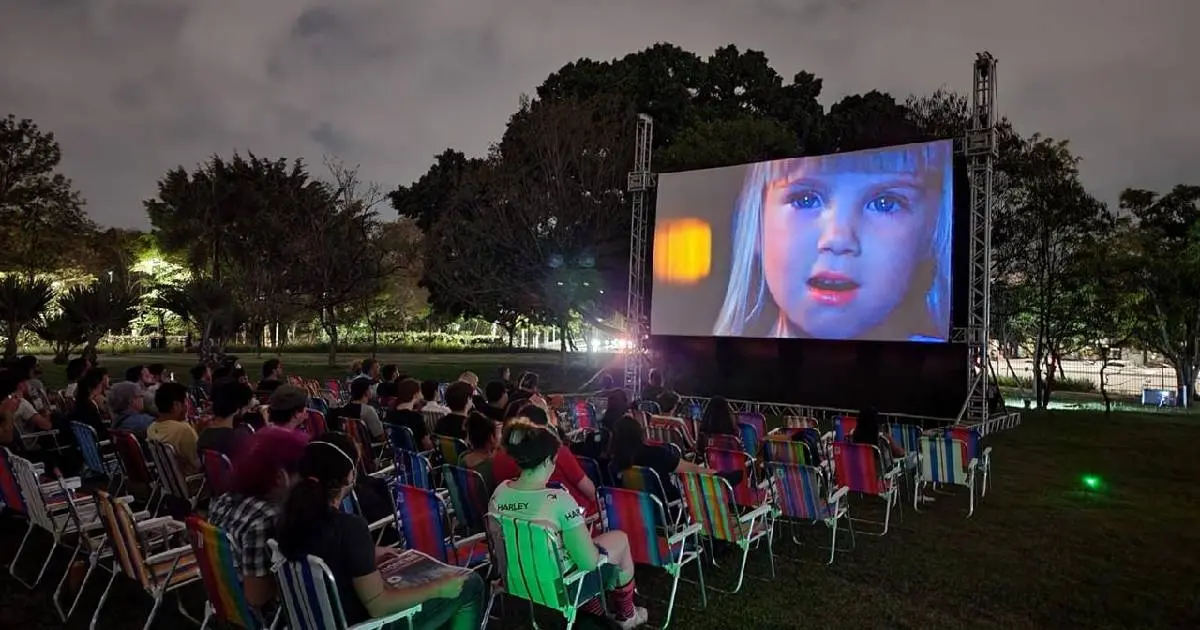 Cine na Praça 2026 leva cinema gratuito para Diadema