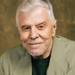 Miguel-Falabella-lanca-livro-com-noite-de-autografos-em-Sao-Paulo-cabanageek